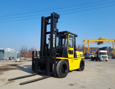 두산 7톤급 지게차